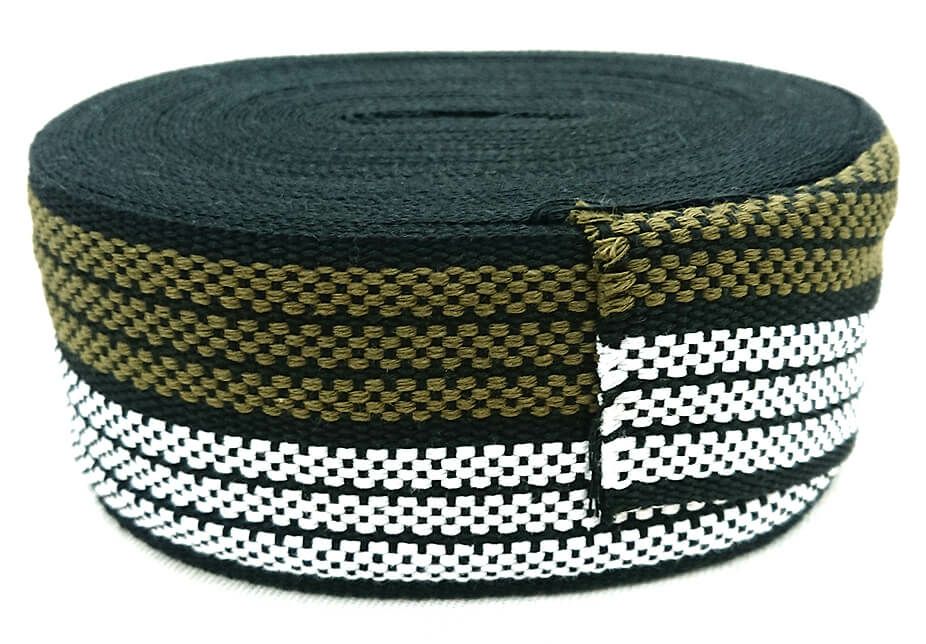 グリーン×白色の新カラーが登場！