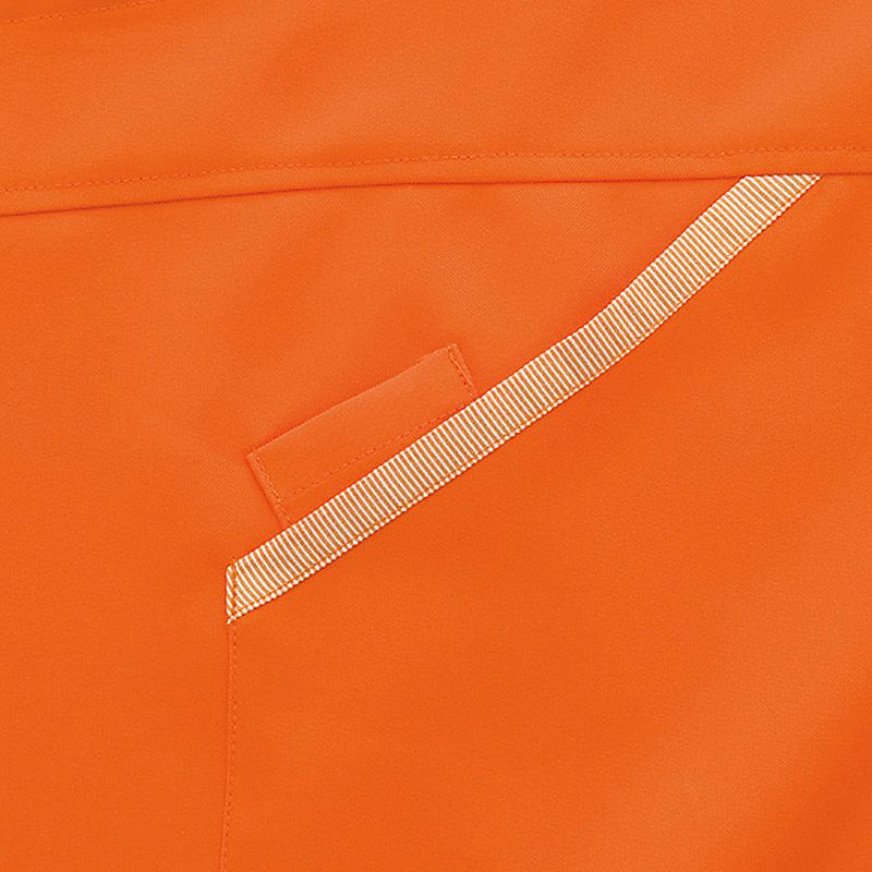 ペンを差すのに便利な右ポケット内側