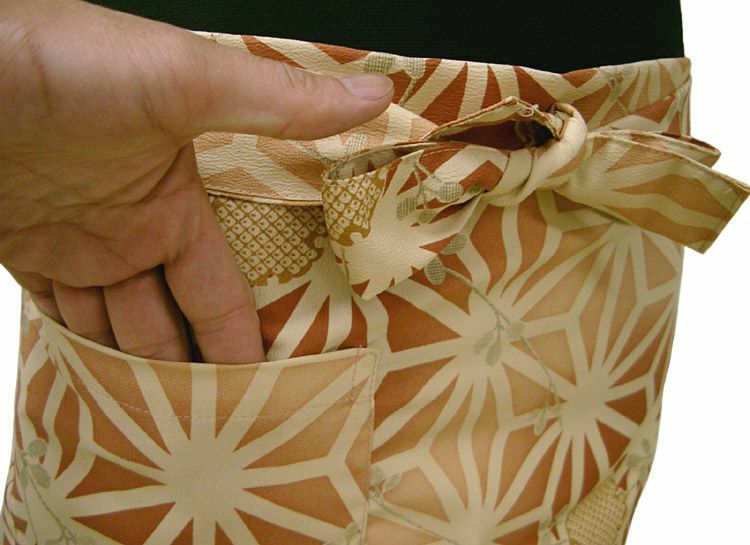 ダークレッド：ウエスト部/ポケットは１個付き