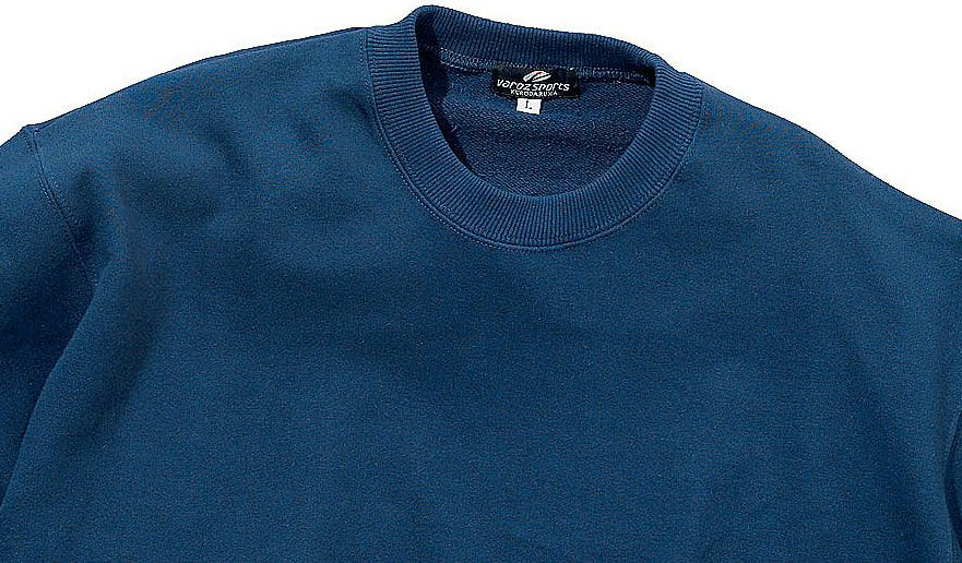 ネイビーの襟元画像