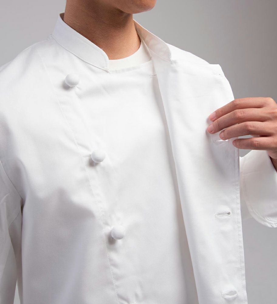 襟元アップ画像