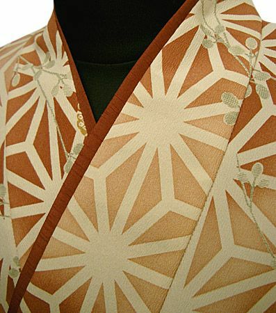 えり部分：ダークレット