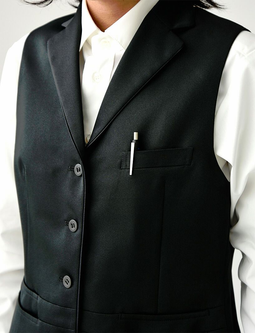 左胸ポケット付き