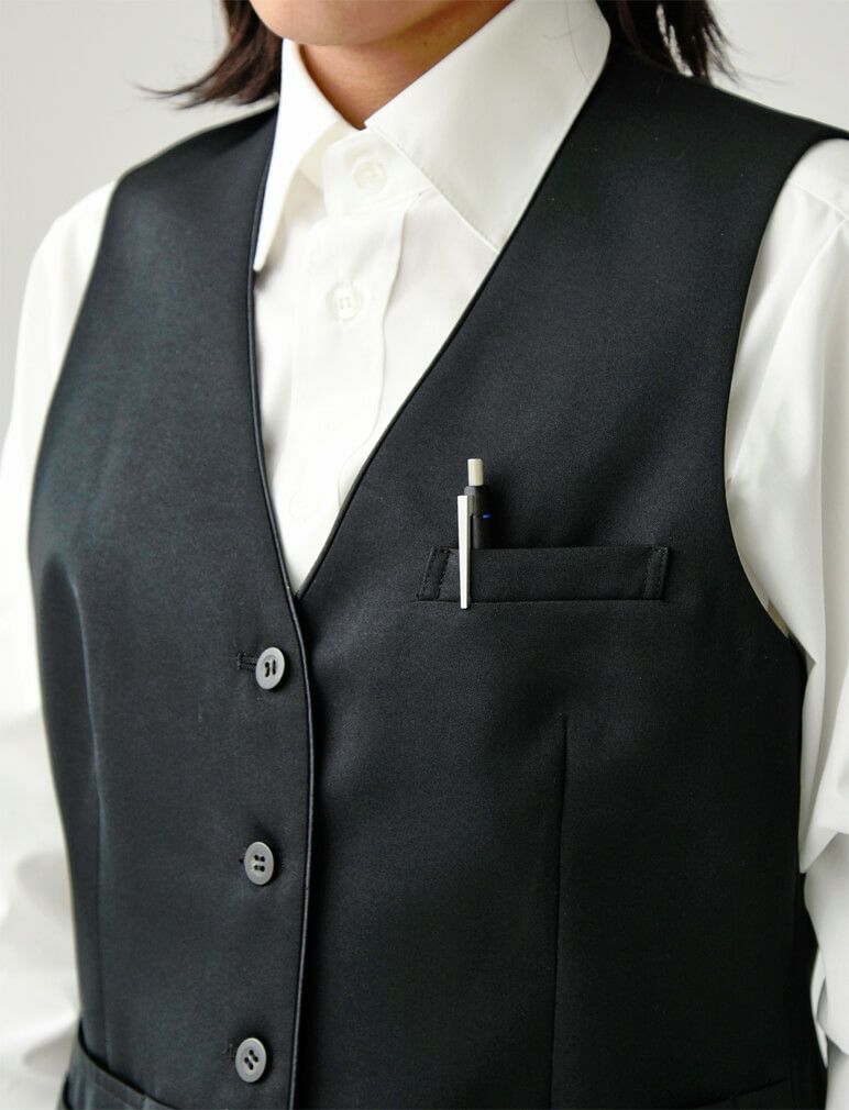 左胸ポケット付き