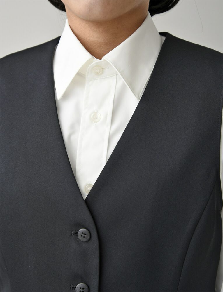 えり元のアップ画像