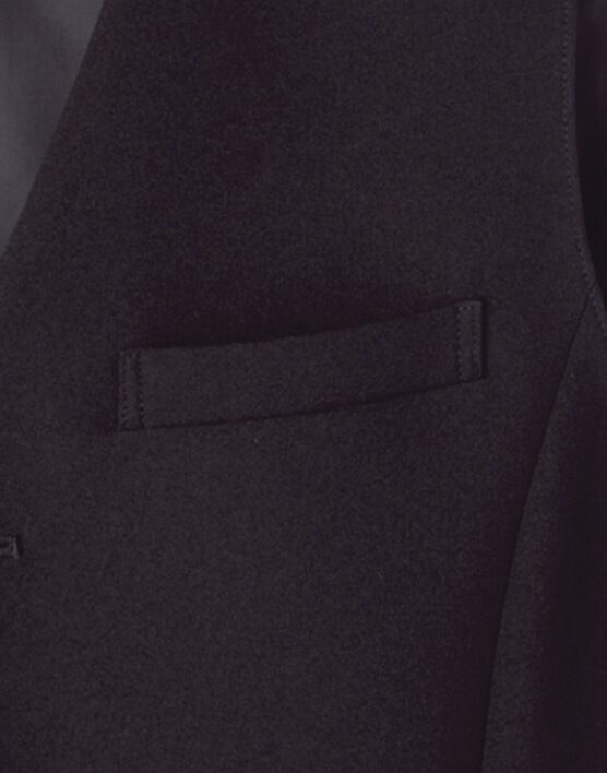 左胸のポケット（深さ：前端で１４ｃｍ）