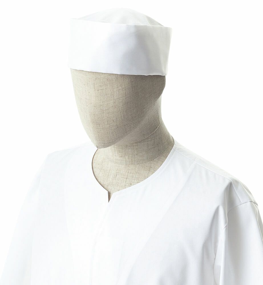 白の和帽子、調理服もコーディネートは清潔感があります。
