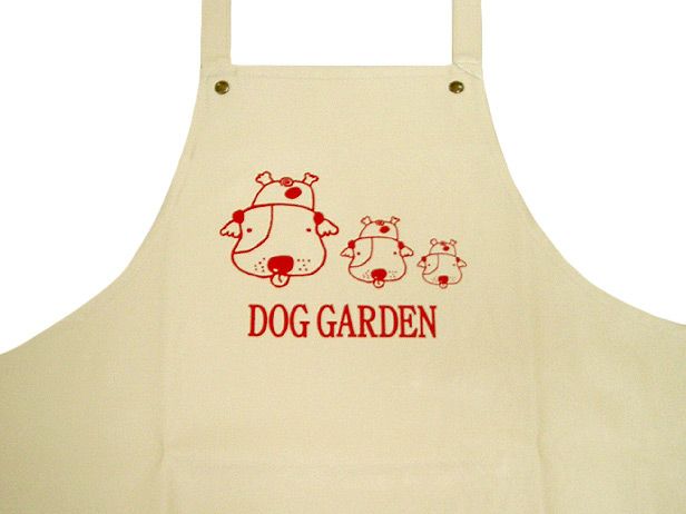 こんな感じで胸部分に犬のロゴマークをオリジナルプリント