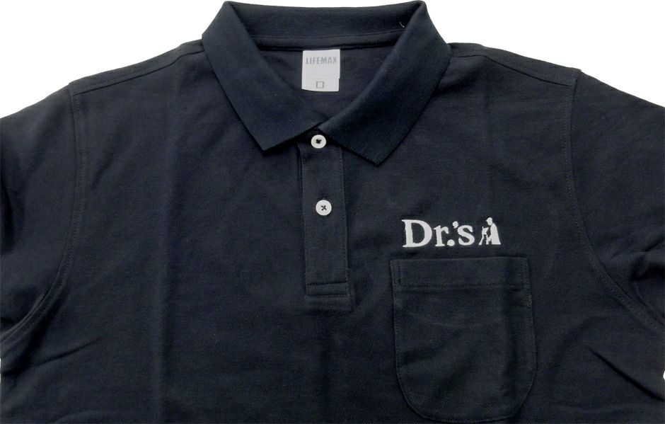 ポロシャツの左胸に刺繍を入れさせて頂きました！