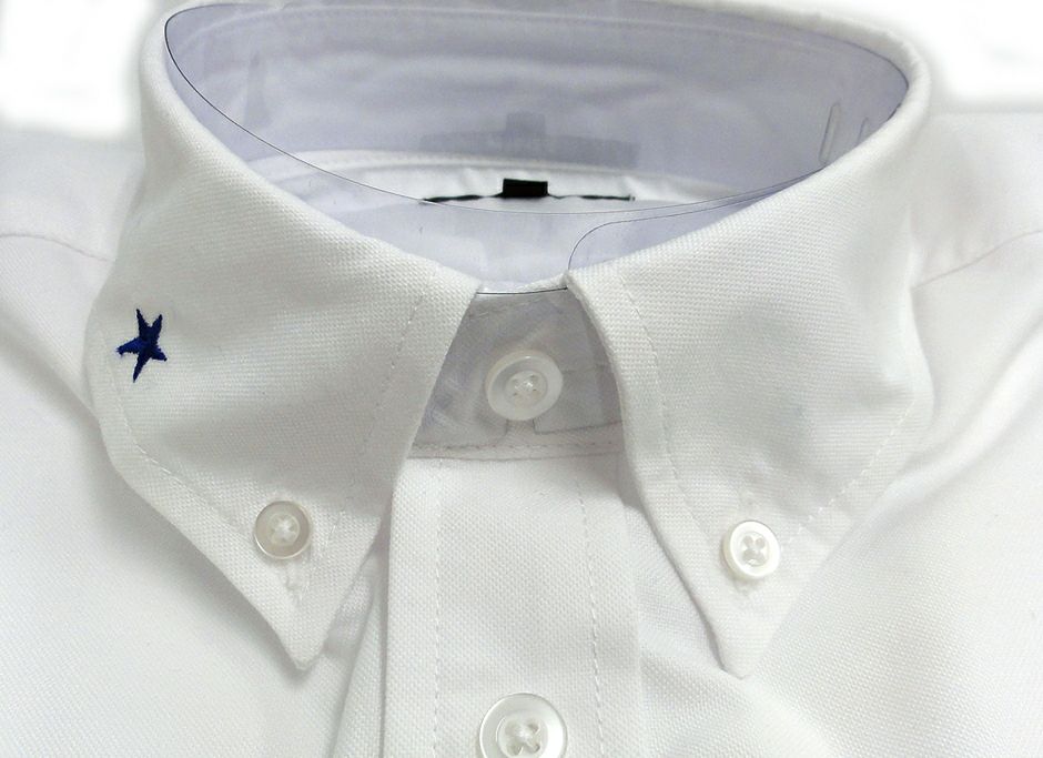 星のロゴマークもワンポイントで刺繍しました。