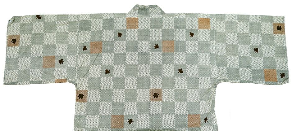 背中部分を全体から撮影しました。