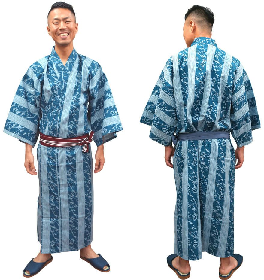 品番「YU-3783」（青）を着用しました。