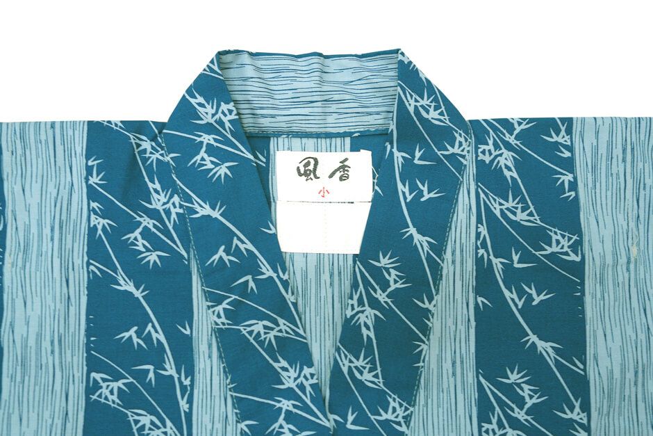 胸元のアップ写真です。