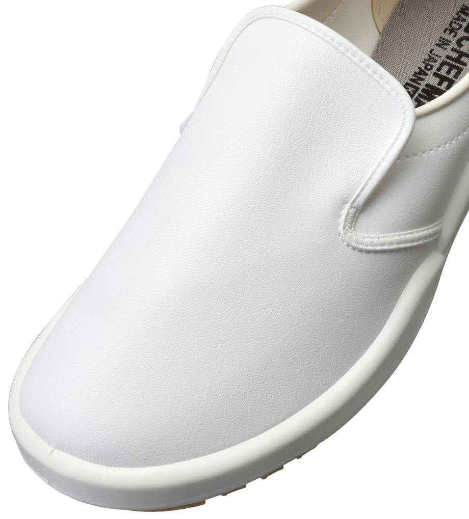 ホワイトのつま先