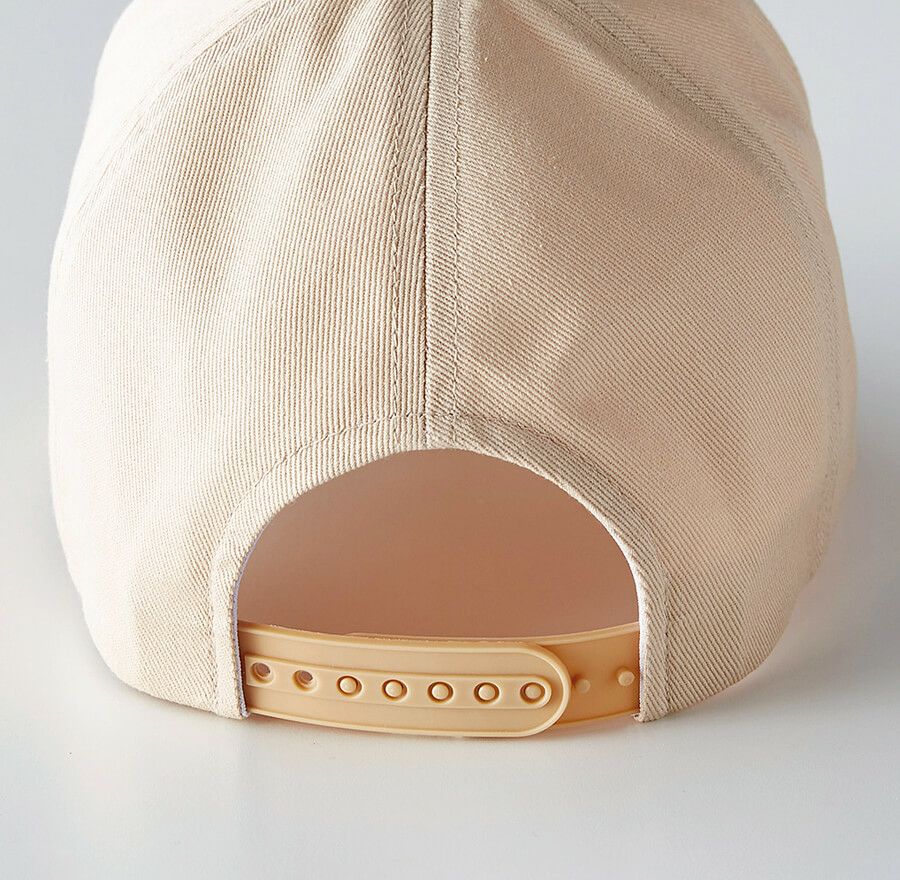しーちゃん 限定品キャップカーキ - 帽子