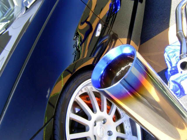 こんなかっこいいマフラーを製造されてます！