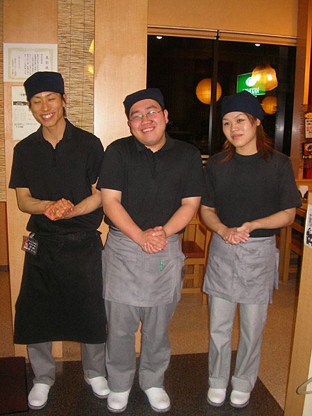 今回はこのユニフォーム全部をトータルコーディネイトさせていただきました。