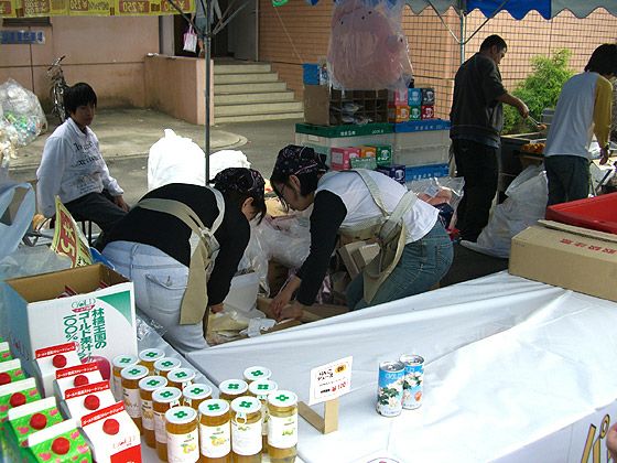 お仕事風景をパチリと撮影