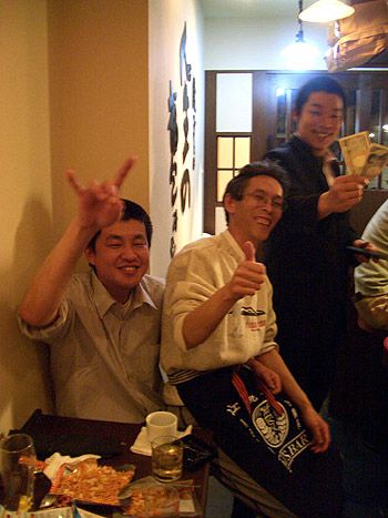 みんな仲良くハイポーズ！