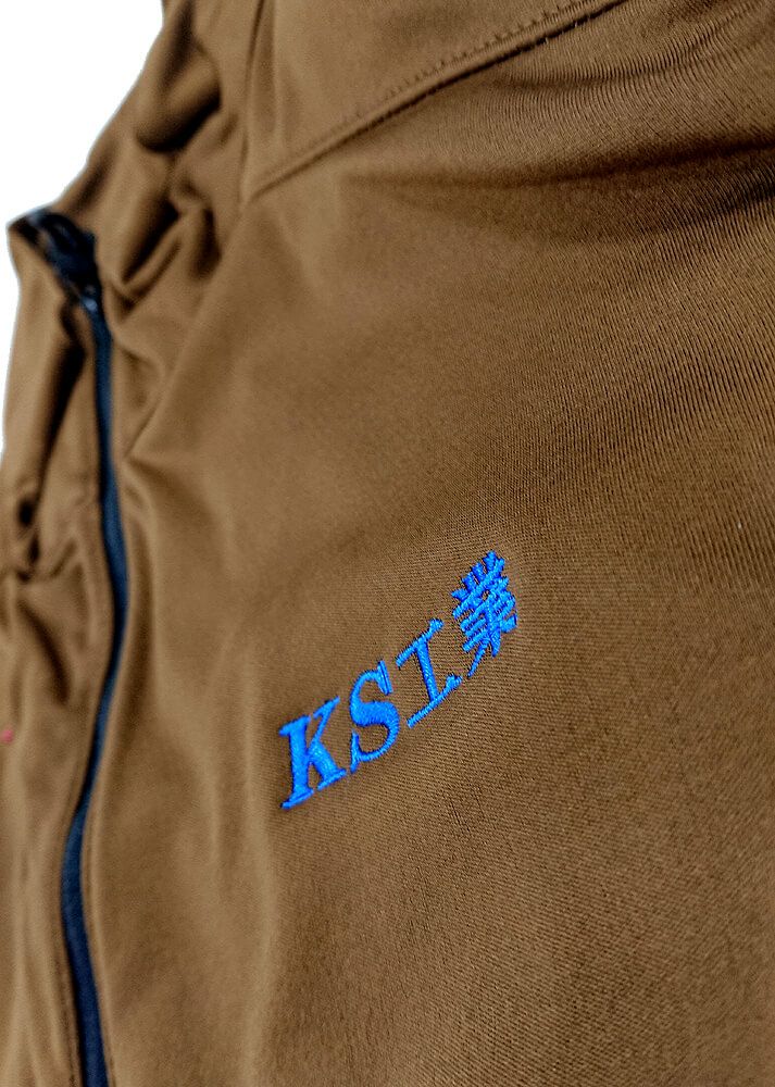 社名刺繍部分のアップ写真