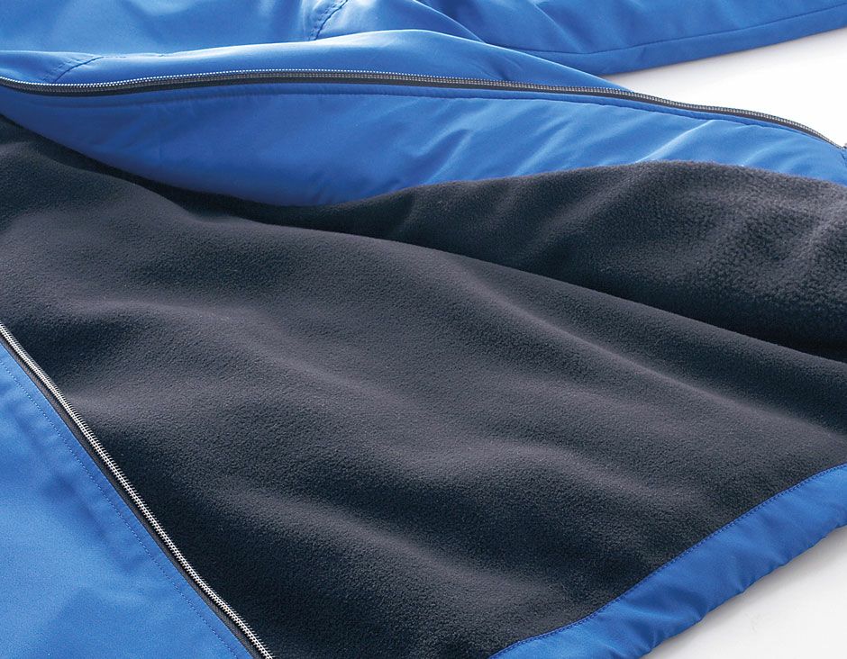 裏地はあたたかいフリース生地♪