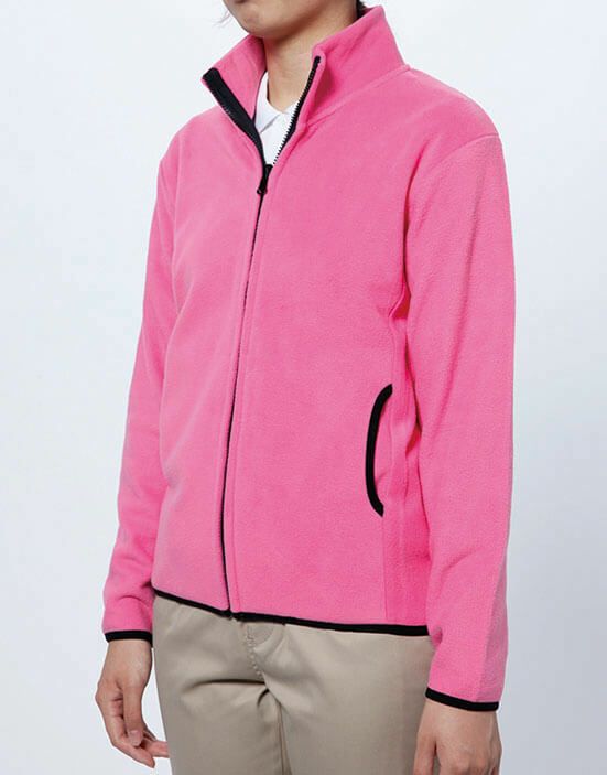 女性　身長165cm Sサイズ着用