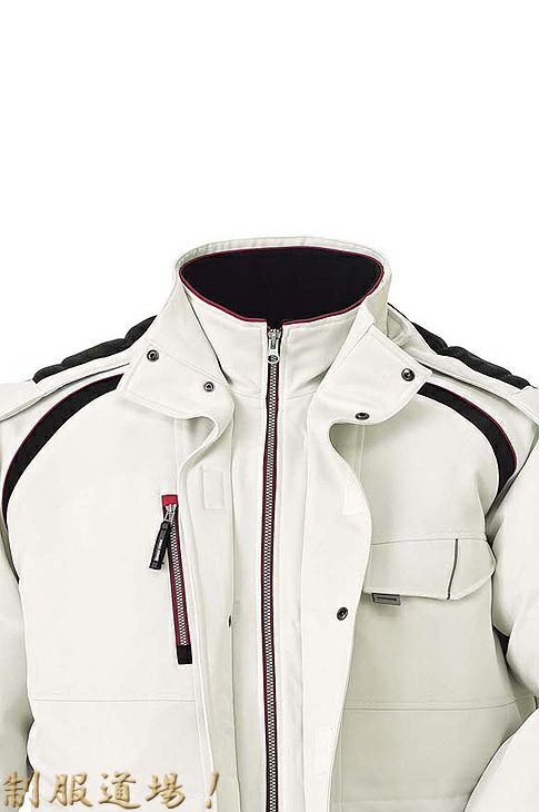 風や雨を防ぐダブルフロント