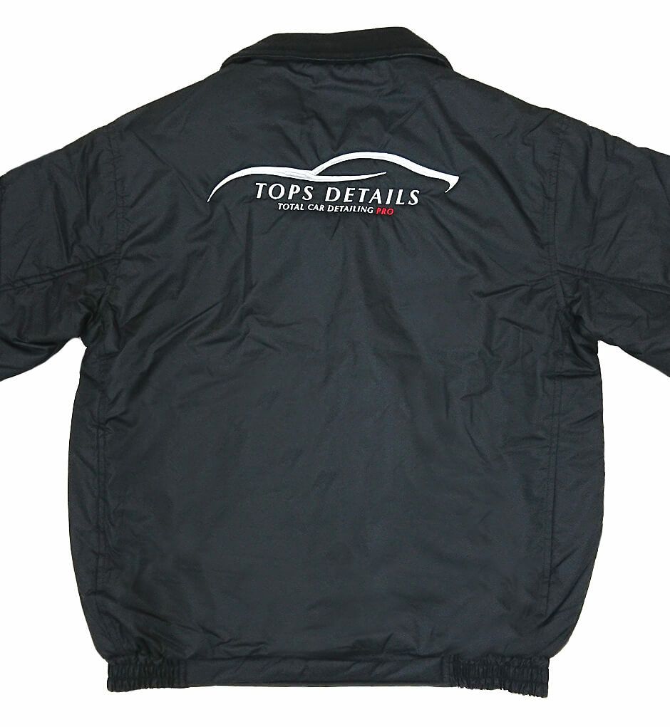 車屋さんのユニフォームとして採用いただいた時の実際の完成写真です。<br>背中の大きなロゴが目立っていてGOOD！！！