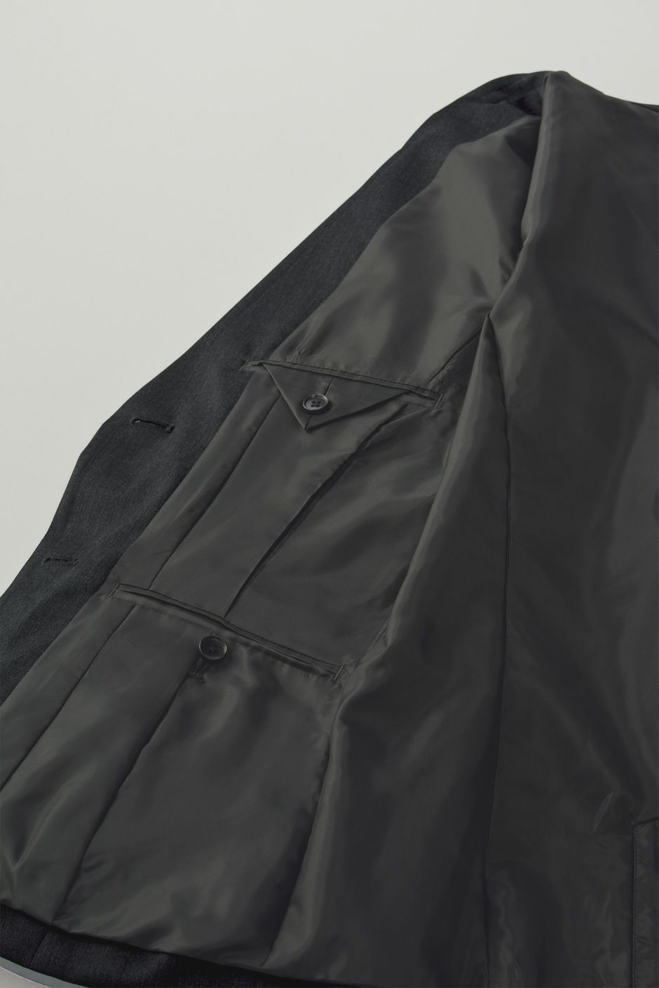 右裏側（ブラック）