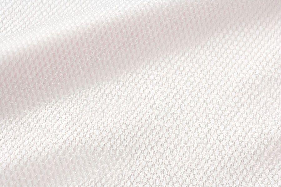 通気性とまとわりにくい総裏メッシュ