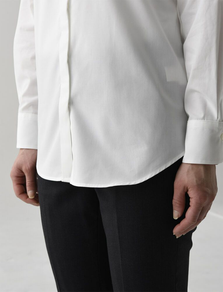 裾はラウンド型