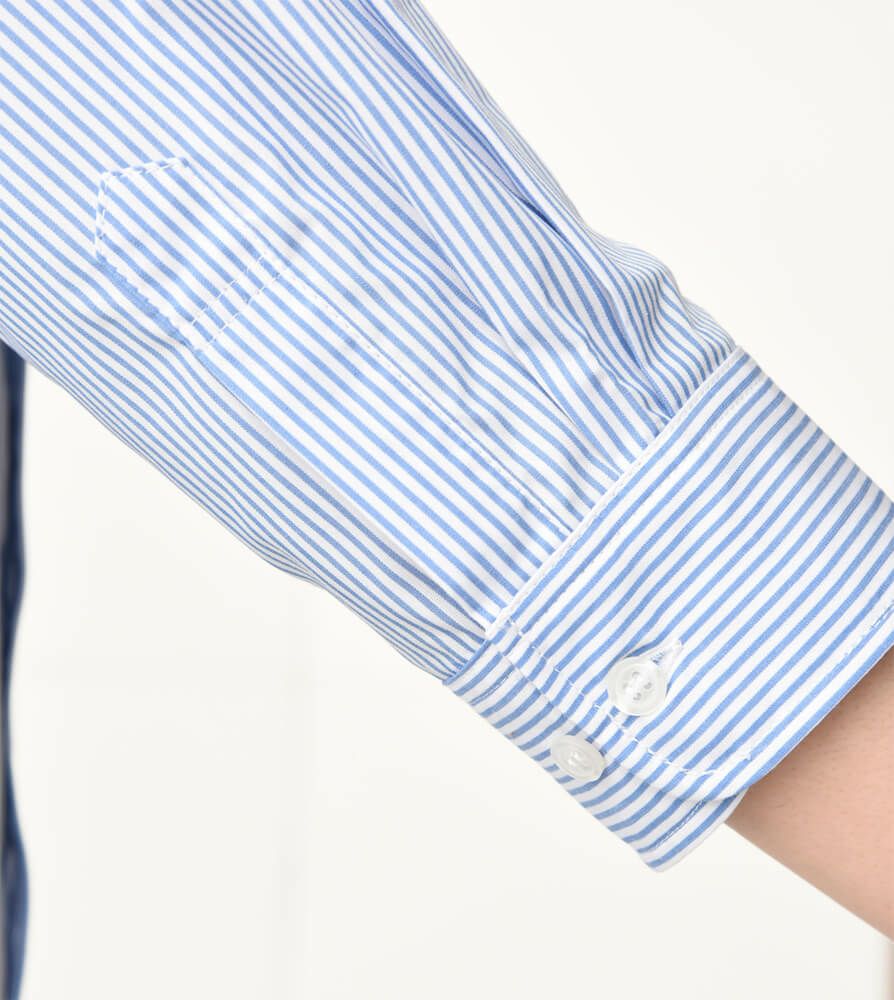 カフスボタン付き