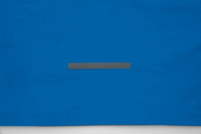 後裾に反射材付き