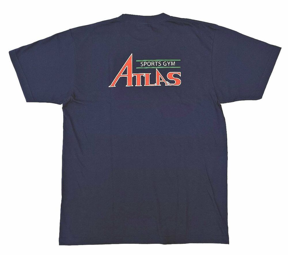京都府福知山市にあるスポーツジム・アトラス様のロゴ入りTシャツの完成写真をご覧ください。<br>背中の大きなロゴマークがオリジナル感いっぱい！