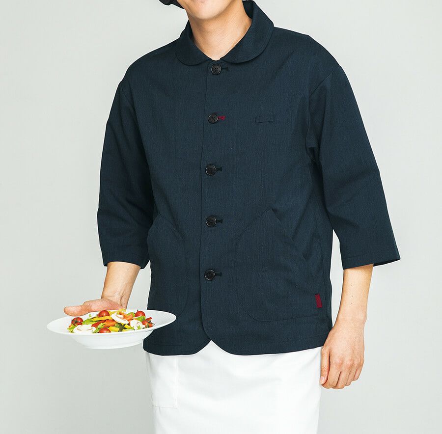 ネイビーの着用写真