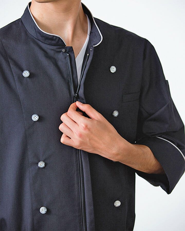 オープンファスナーで着脱簡単