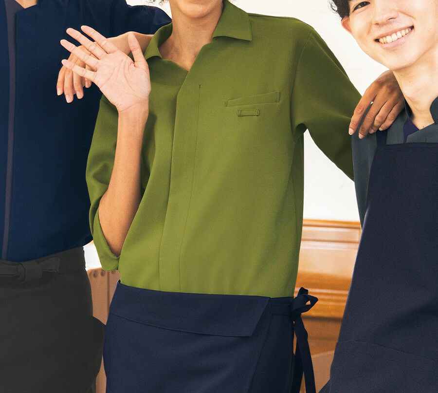 AD0602：グリーンショップコート着用写真