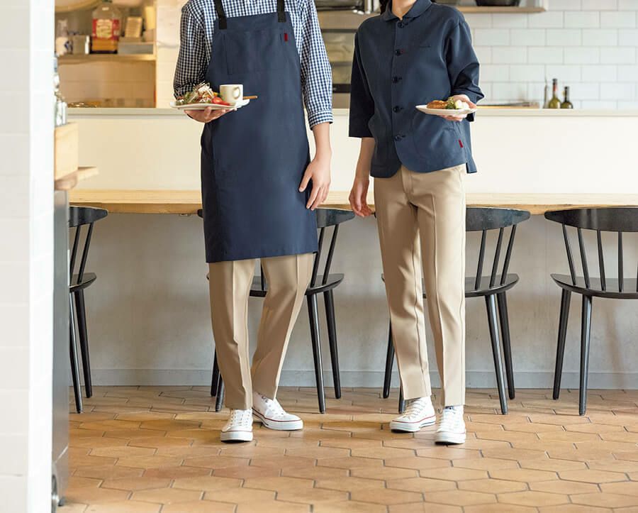 ストレッチパンツ着用写真：男女