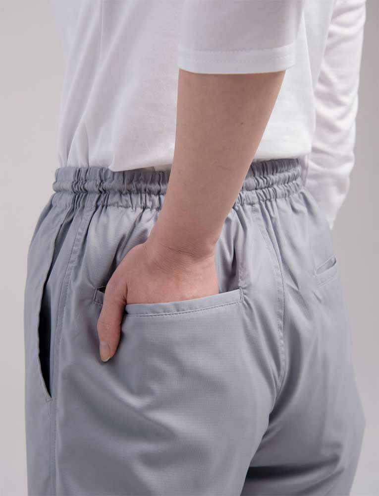 背面のポケット