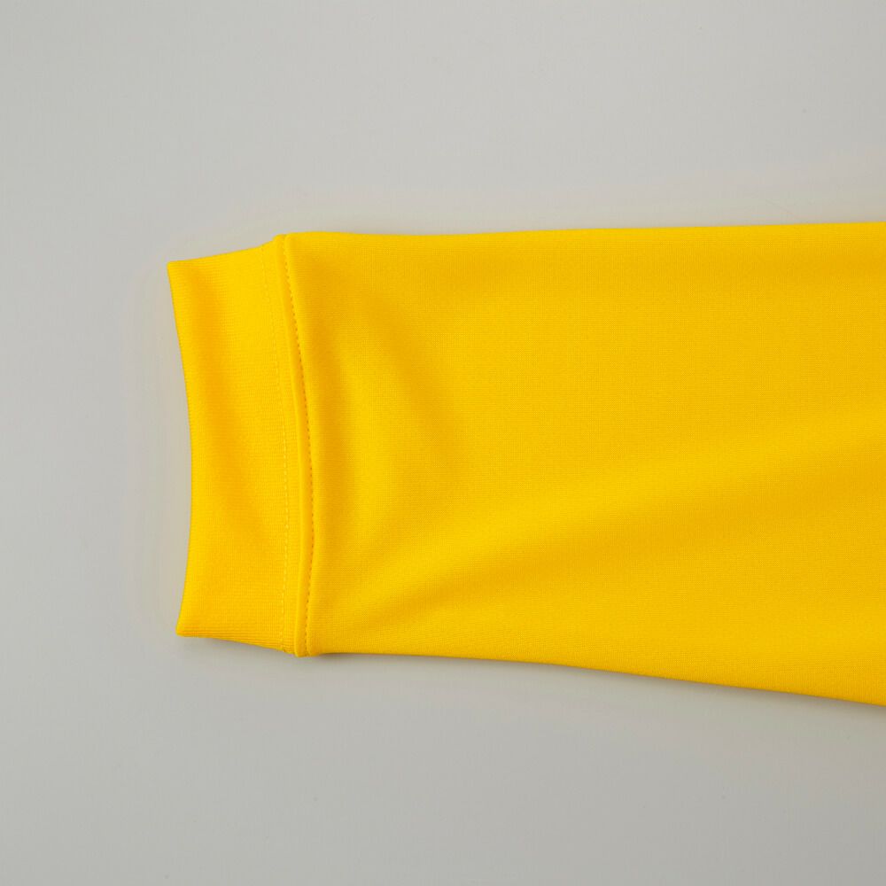 袖口はリブ仕様、身頃とリブのシームラインにはまたぎ2本針始末を採用