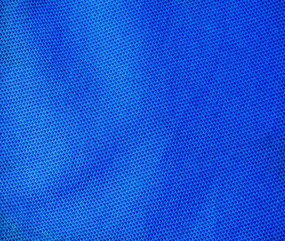 生地は通気性と吸汗性の高い鹿の子編み