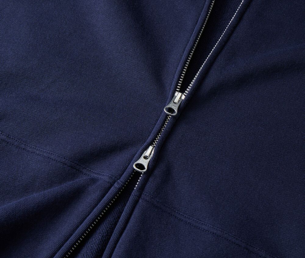 ファスナーはムシ隠し仕様、YKK社製ダブルスライダー