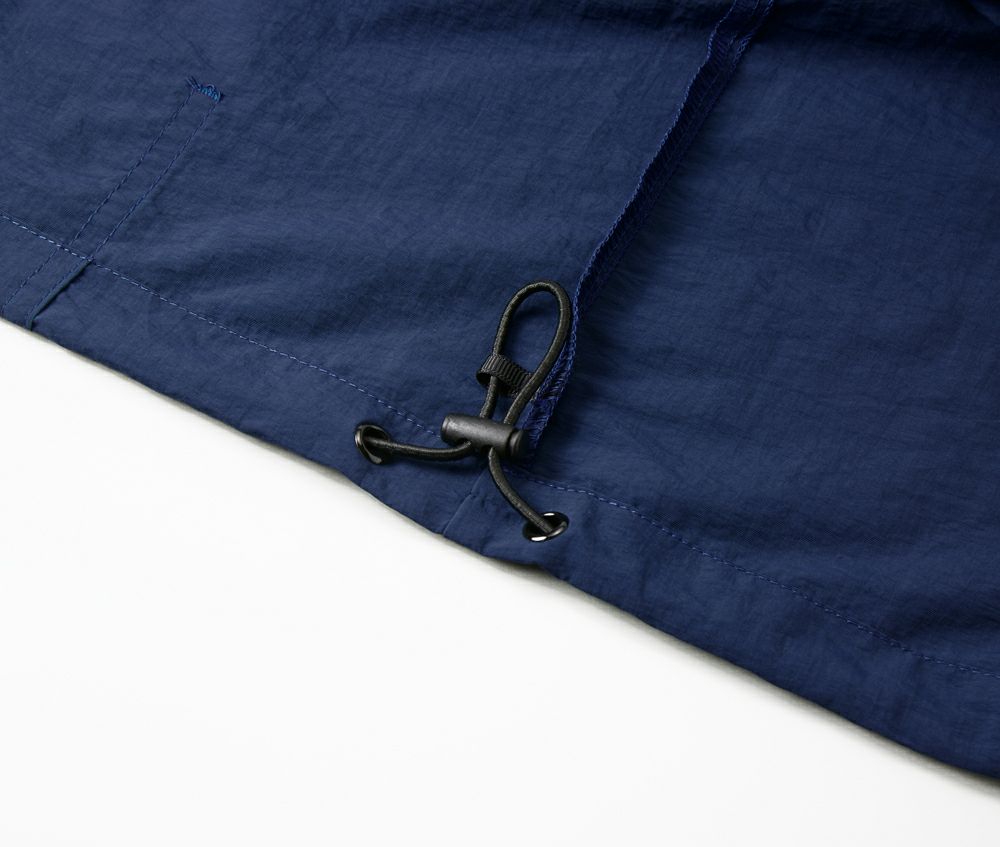 裾口にはストッパーとドローコード