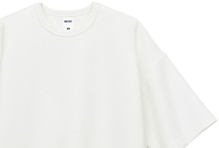 トレンド感のあるドロップショルダー