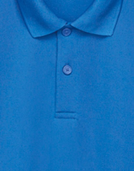 ボタンはすべてボディと同色