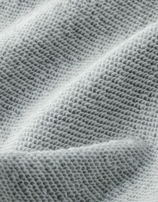 裏毛：裏面がパイル状。弾力性、吸水性に優れている