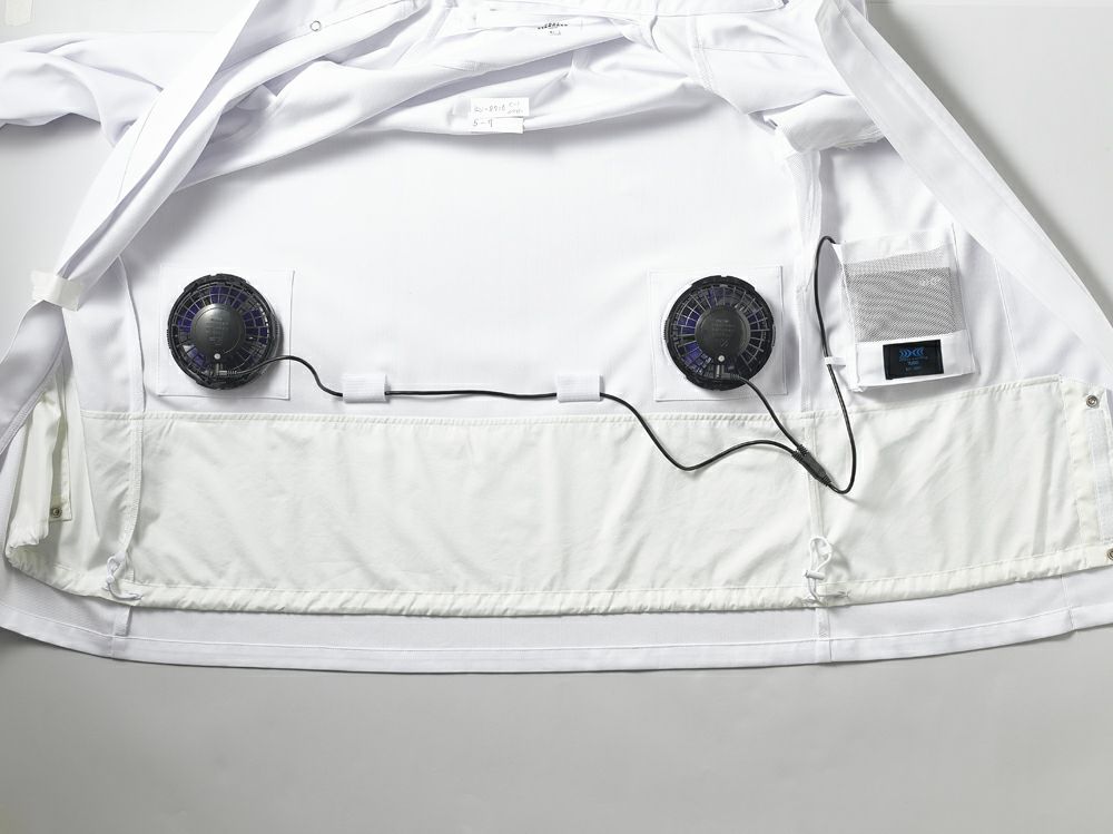 バッテリーを収納