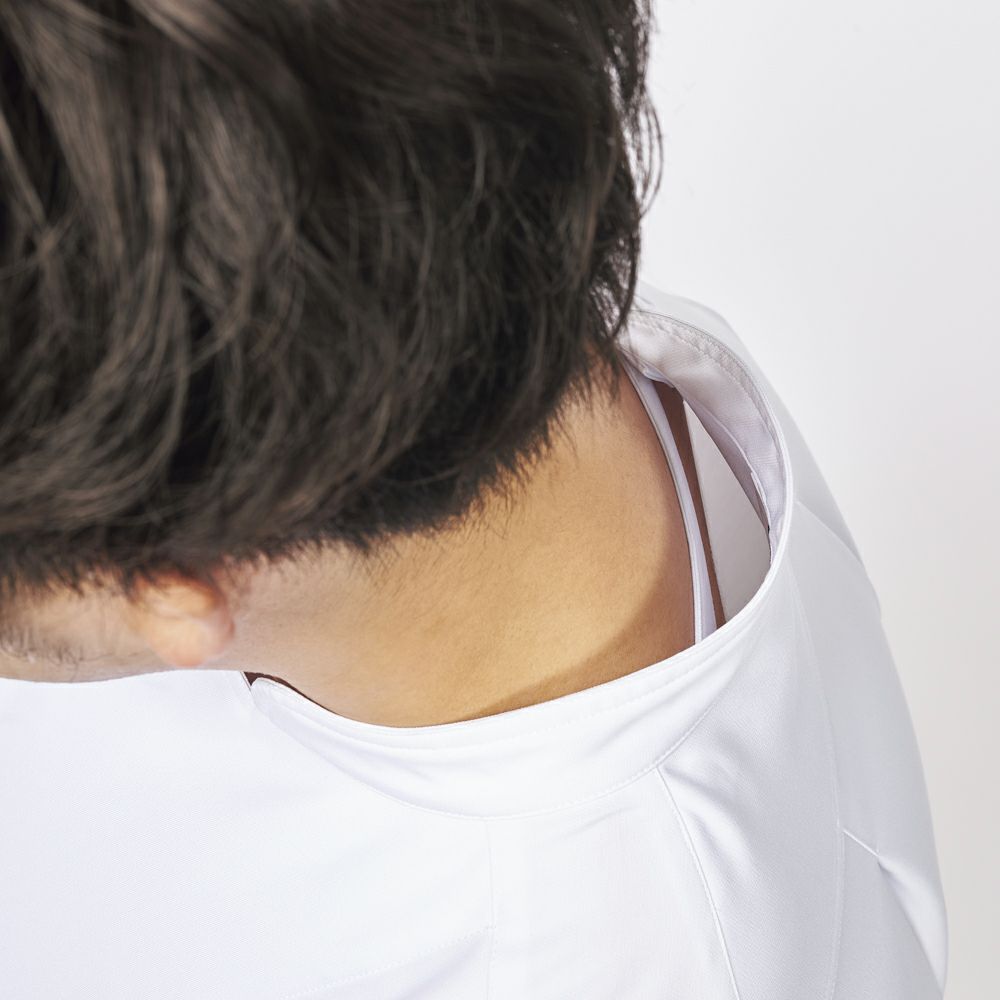 調整紐で空気の通り道を確保