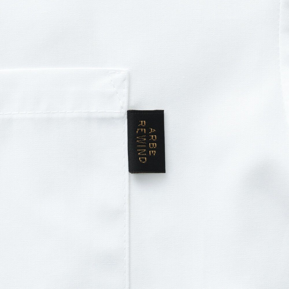 左胸ポケットにオリジナルピスネーム付