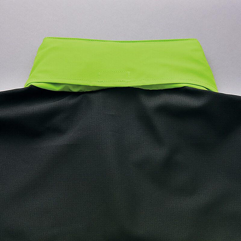 フードを入れた状態